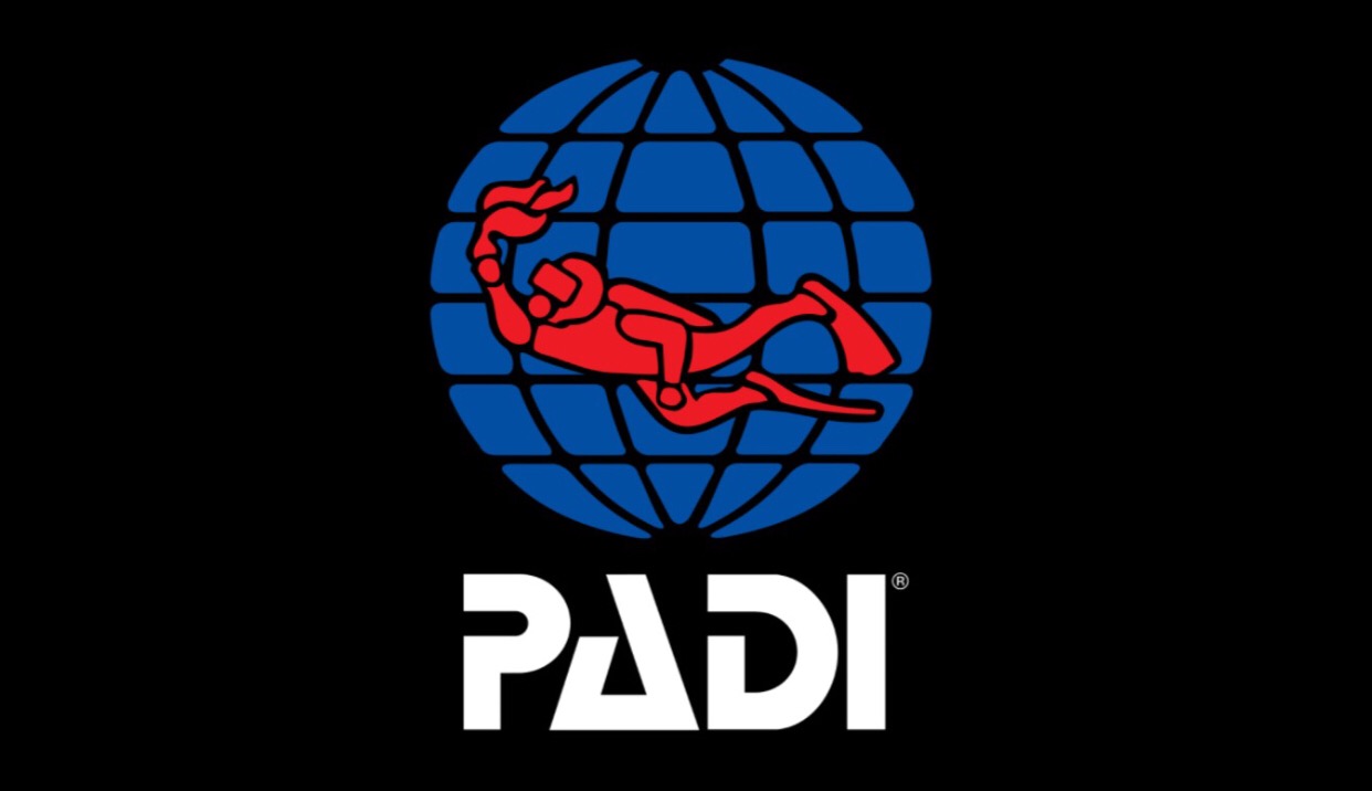 دوره های غواصی مقدماتی دوره های غواصی مقدماتی PADI